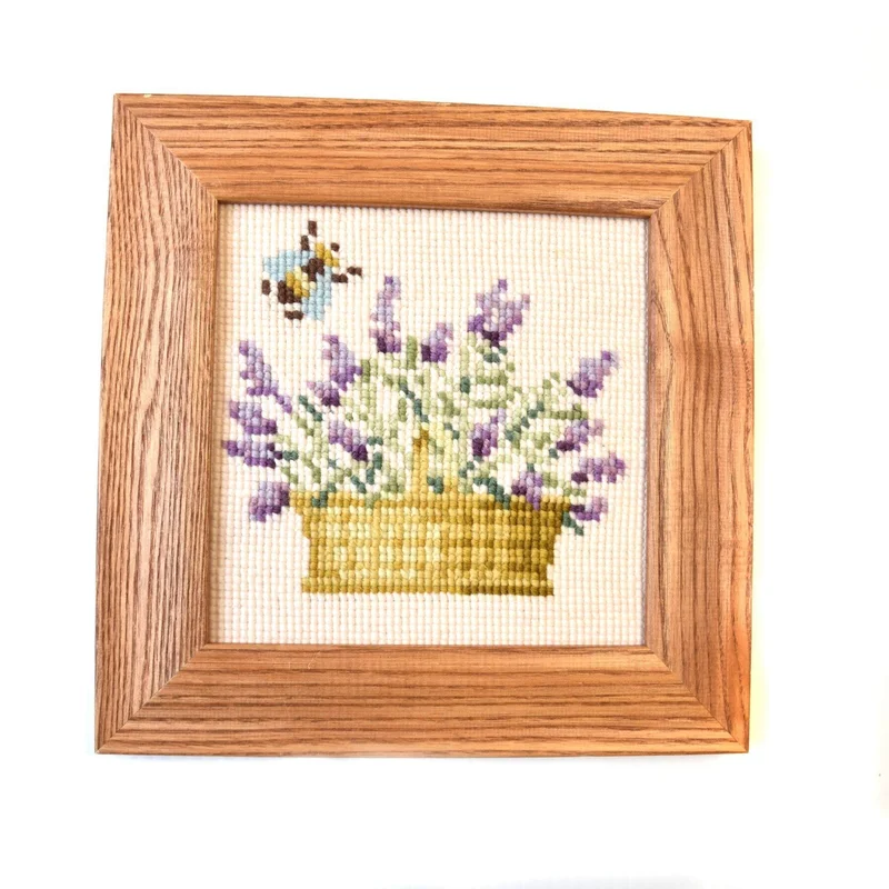 needlepoint1362176