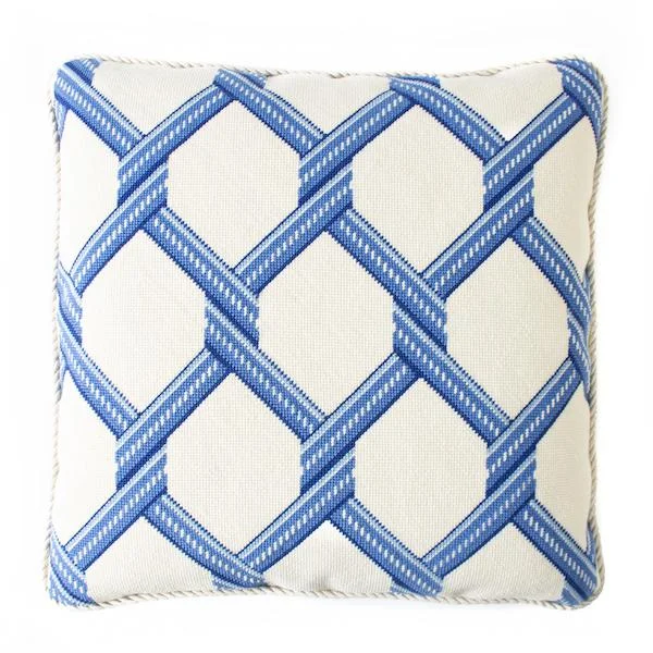 needlepoint2329772