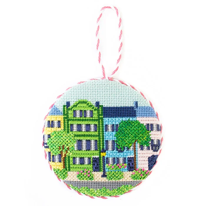 needlepoint2563570